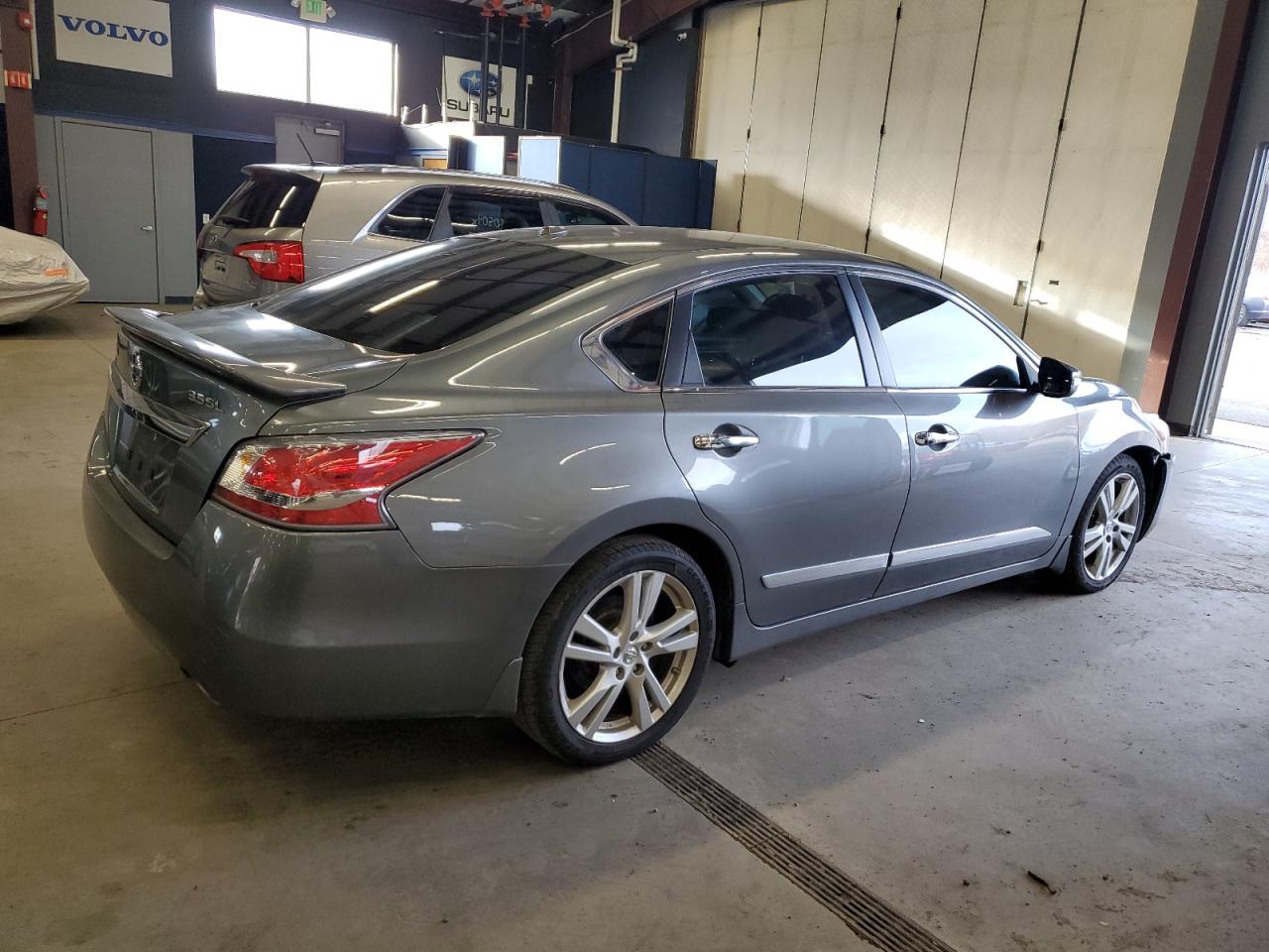 2015 Nissan Altima - Image 3