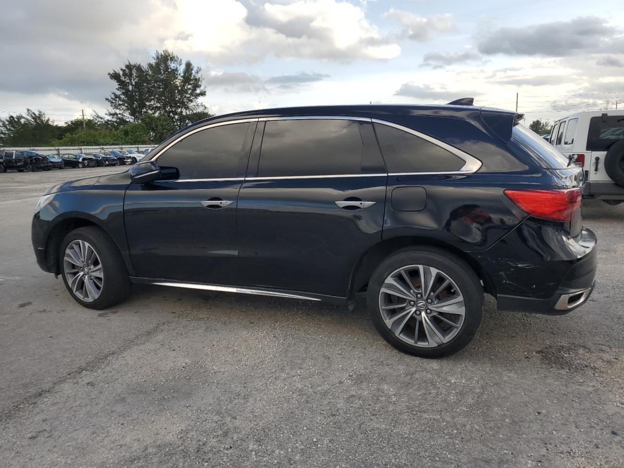 VIN 5FRYD4H51HB021885 2017 ACURA MDX no.2