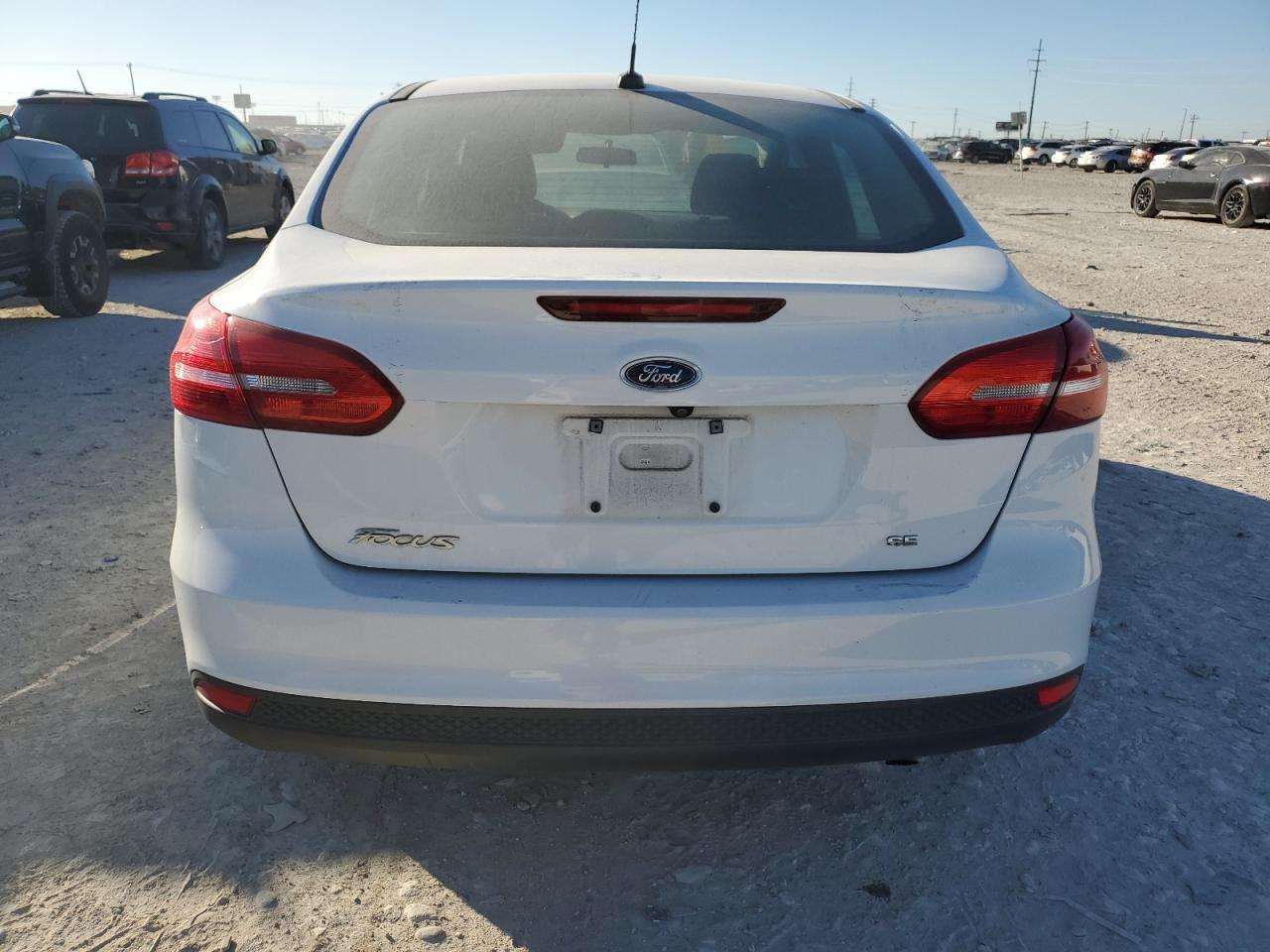 VIN 1FADP3F28HL218842 2017 FORD FOCUS no.6