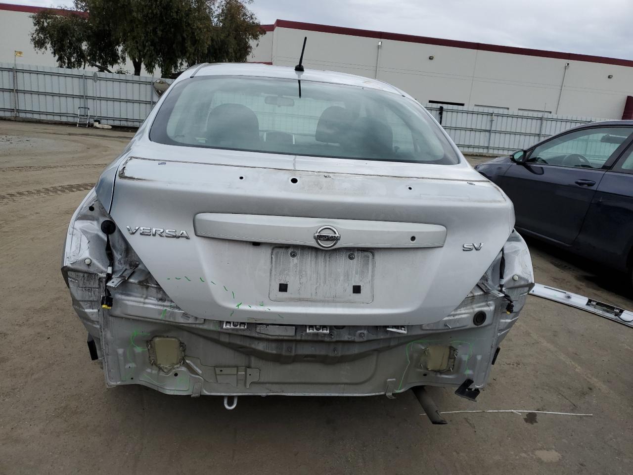 VIN 3N1CN7AP0KL811339 2019 NISSAN VERSA no.6