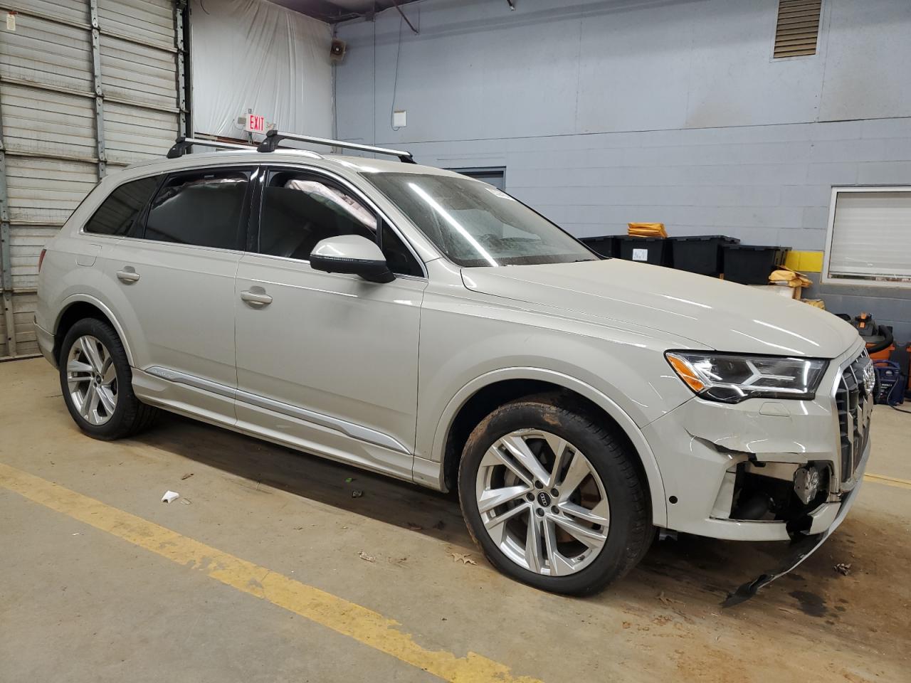 2021 Audi Q7 - Image 4