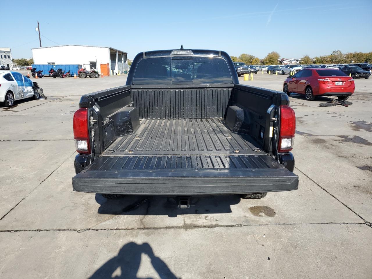 2018 Toyota Tacoma - Image 6