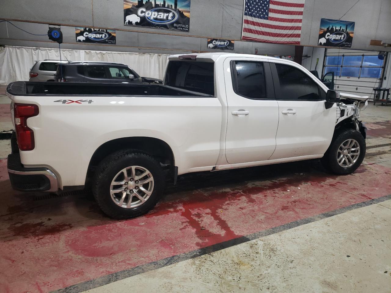 2020 Chevrolet Silverado - Image 3