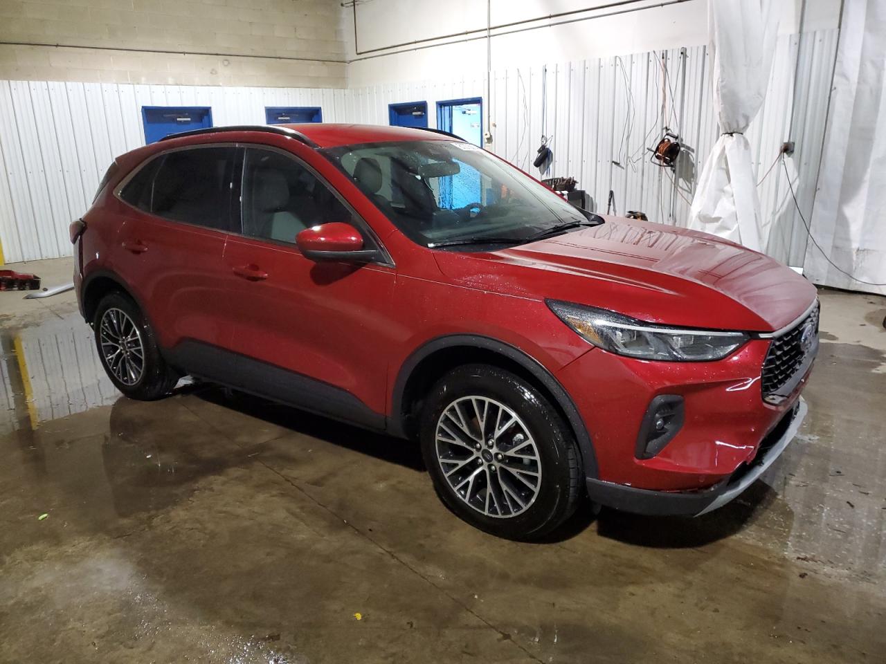 2023 Ford Escape - Image 4
