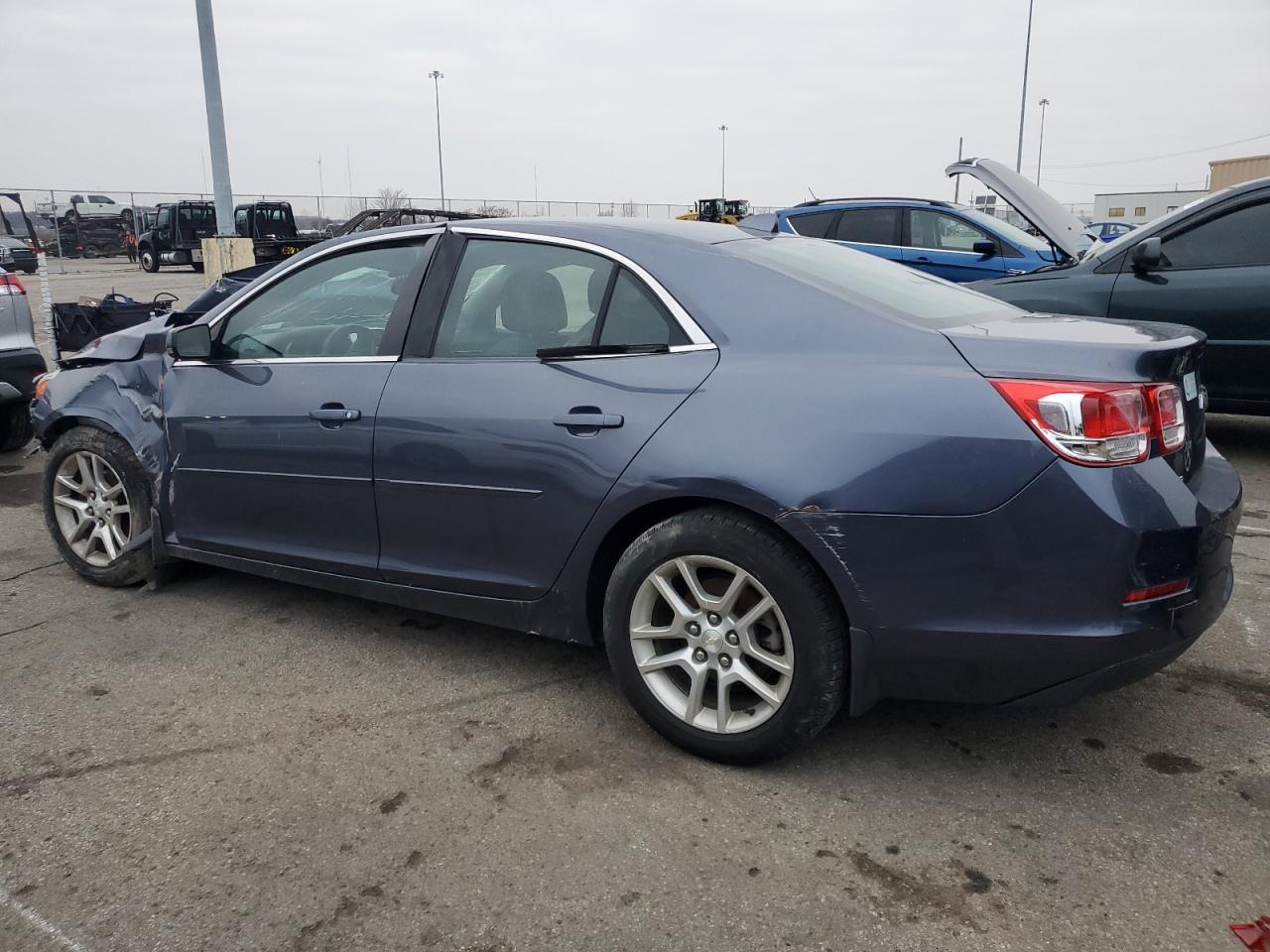 VIN 1G11C5SL9EF277601 2014 CHEVROLET MALIBU no.2