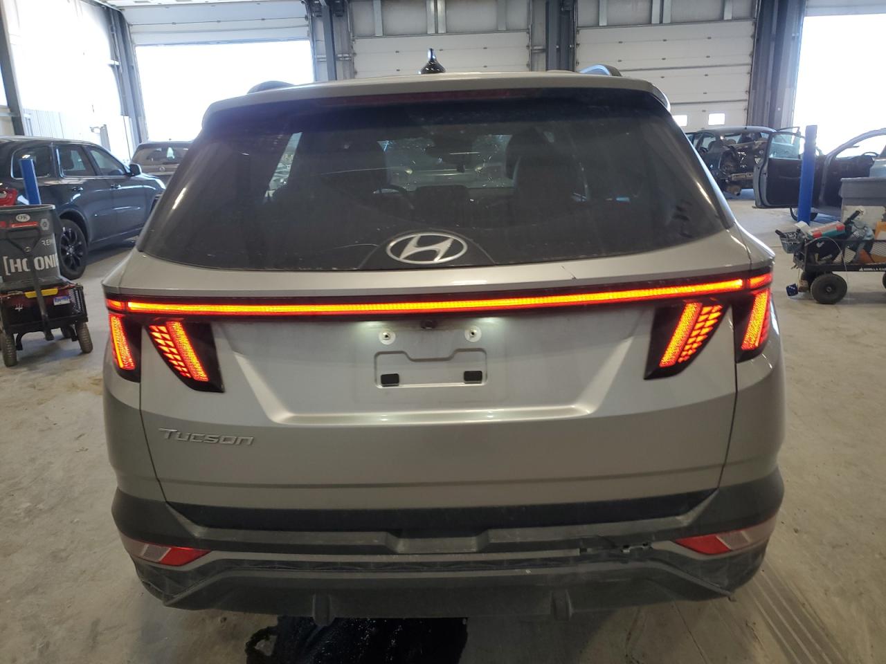 2023 Hyundai Tucson - Image 6