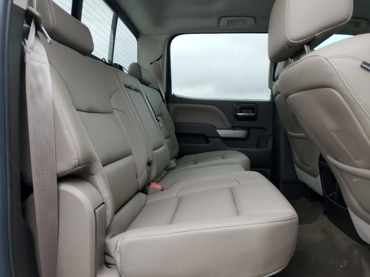 2014 Chevrolet Silverado - Image 10