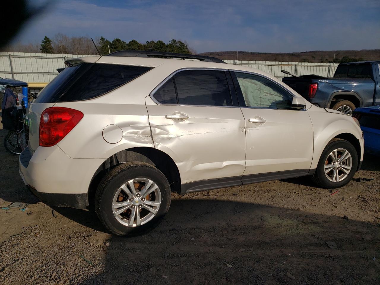 VIN 1GNFLFEK2FZ118139 2015 CHEVROLET EQUINOX no.3