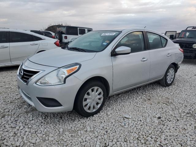  NISSAN VERSA 2017 Srebrny