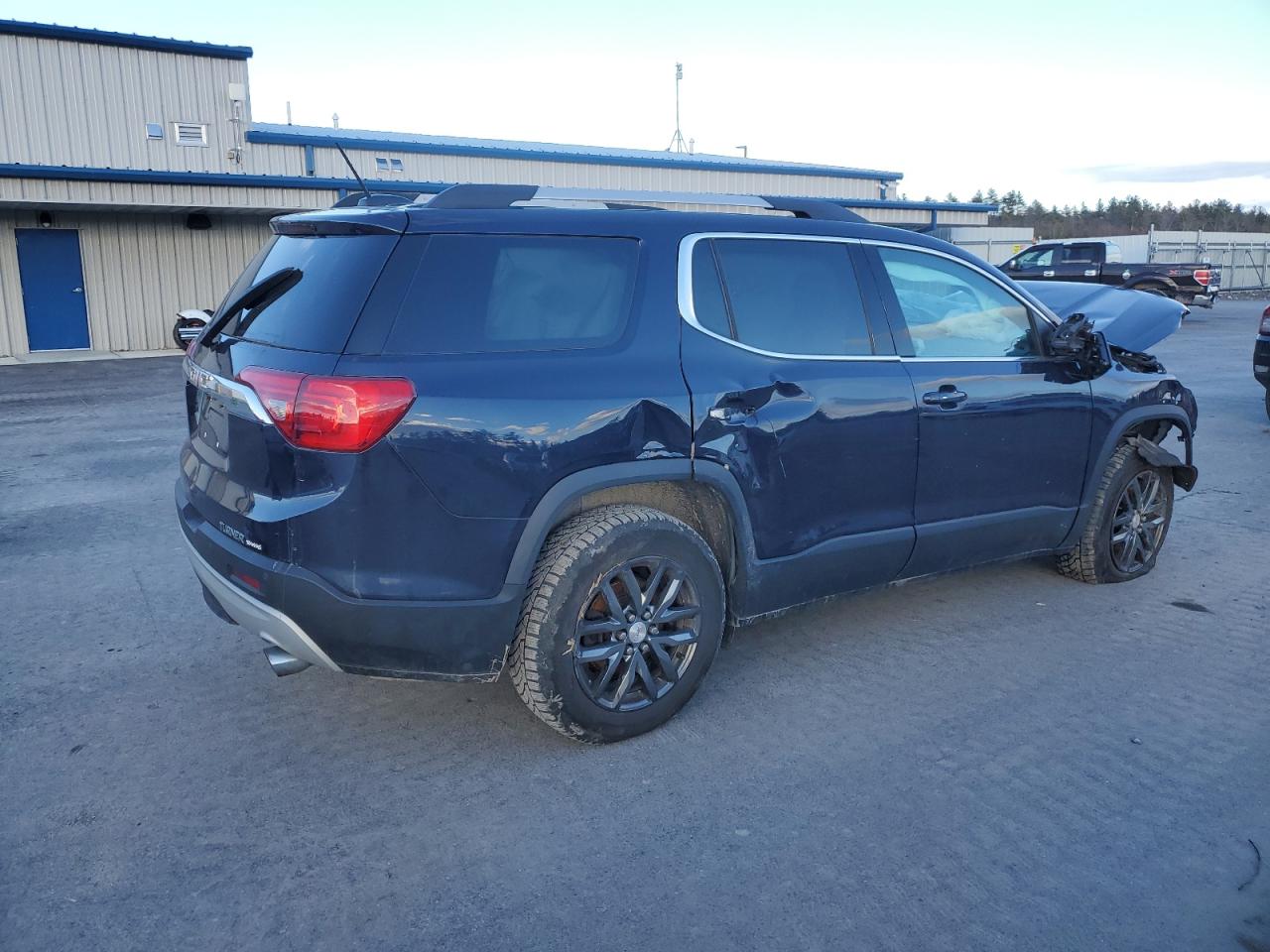 2017 GMC Acadia - Image 3
