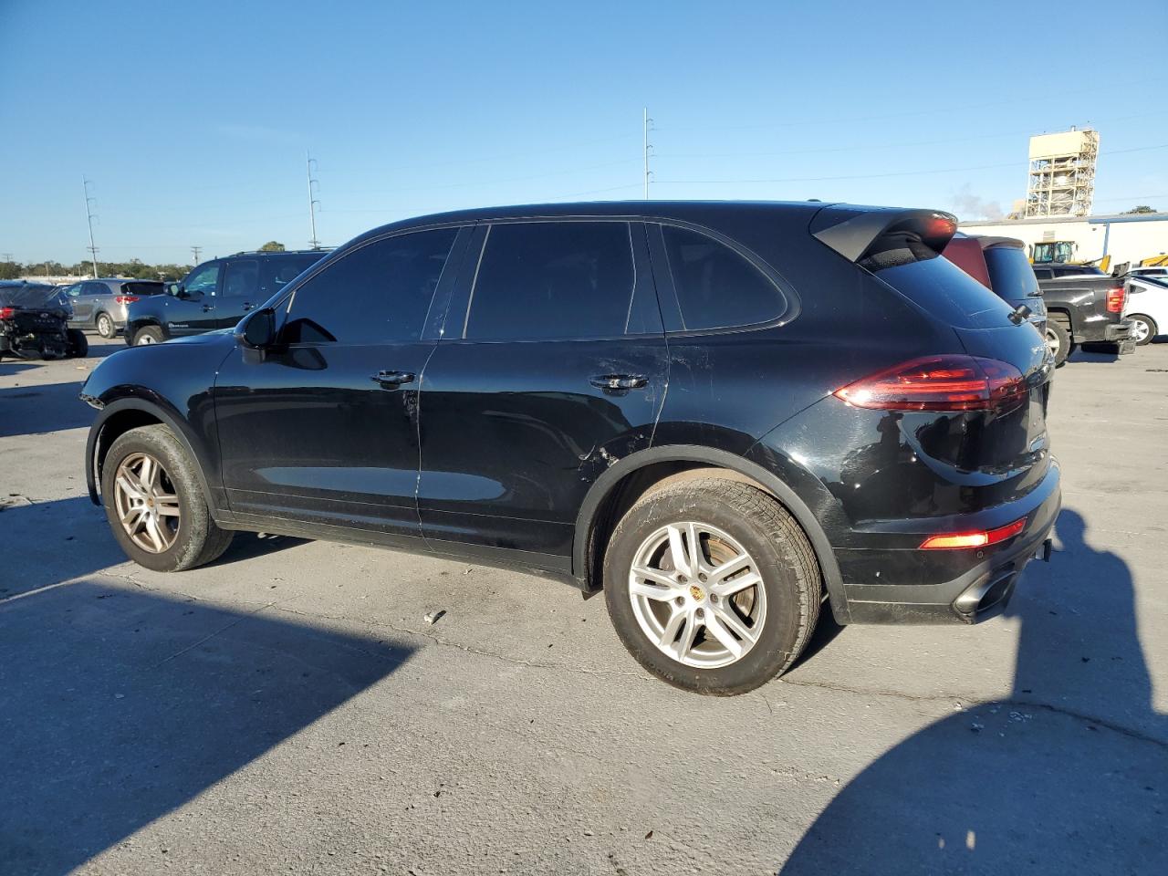 VIN WP1AA2A2XGKA11260 2016 PORSCHE CAYENNE no.2