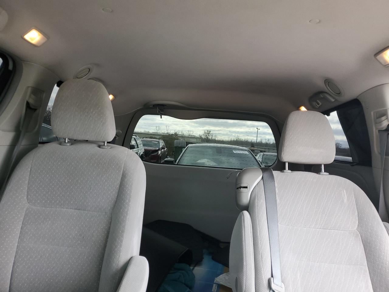 2011 Toyota Sienna Le VIN: 5TDKK3DC4BS172055 Lot: 69471705