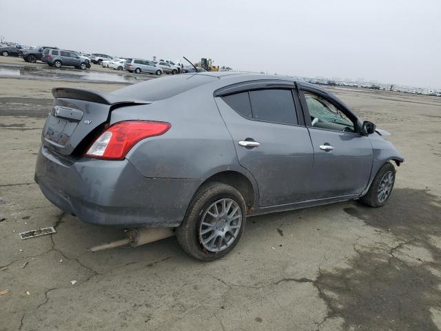  NISSAN VERSA 2018 Szary