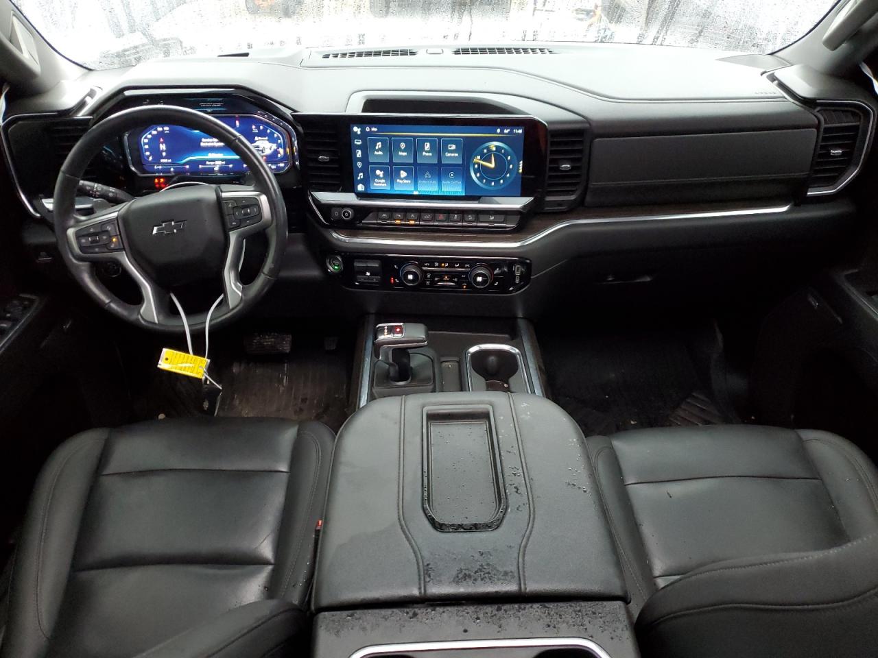 2022 Chevrolet Silverado - Image 8