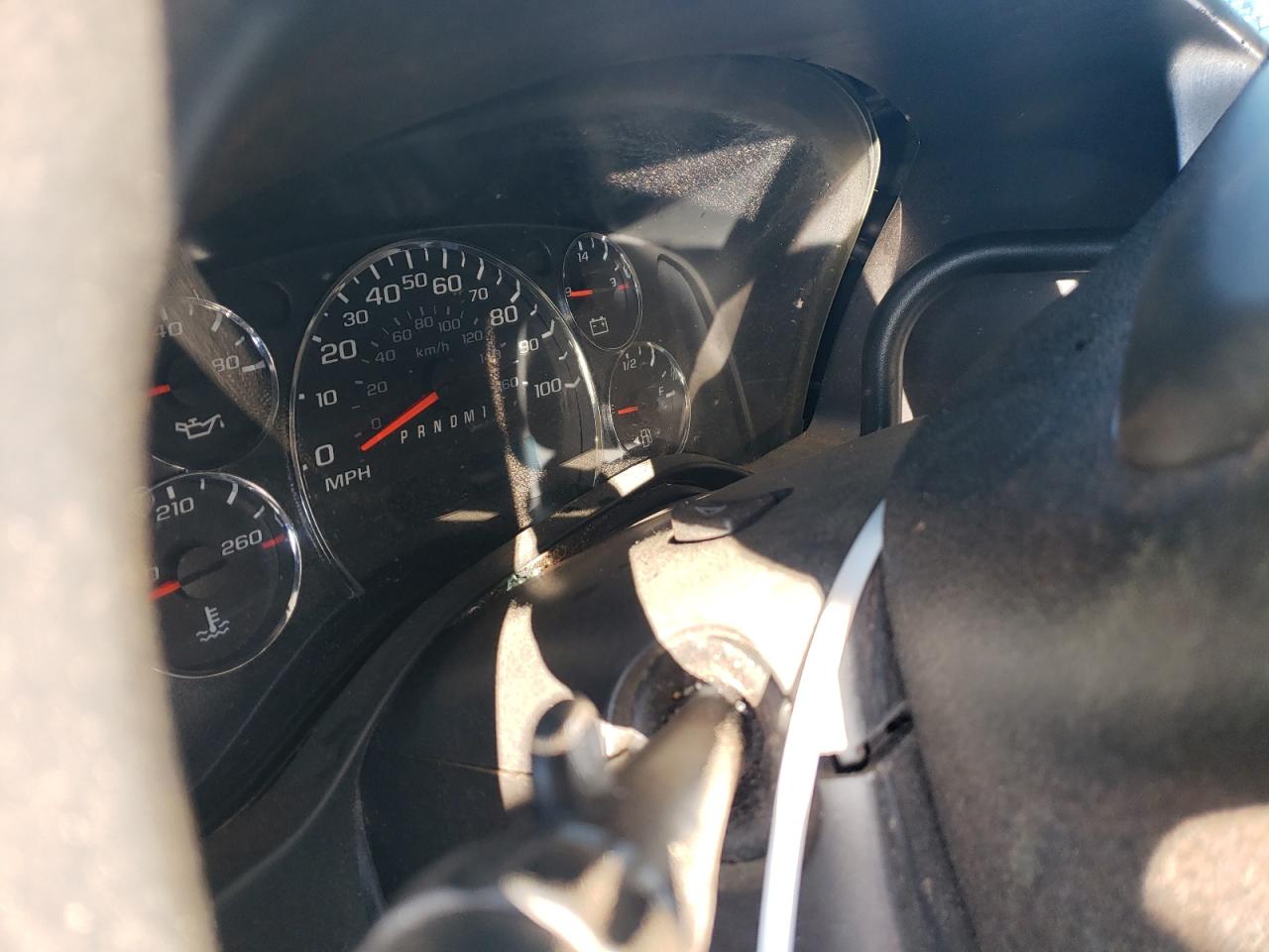 2013 Chevrolet Express - Image 9