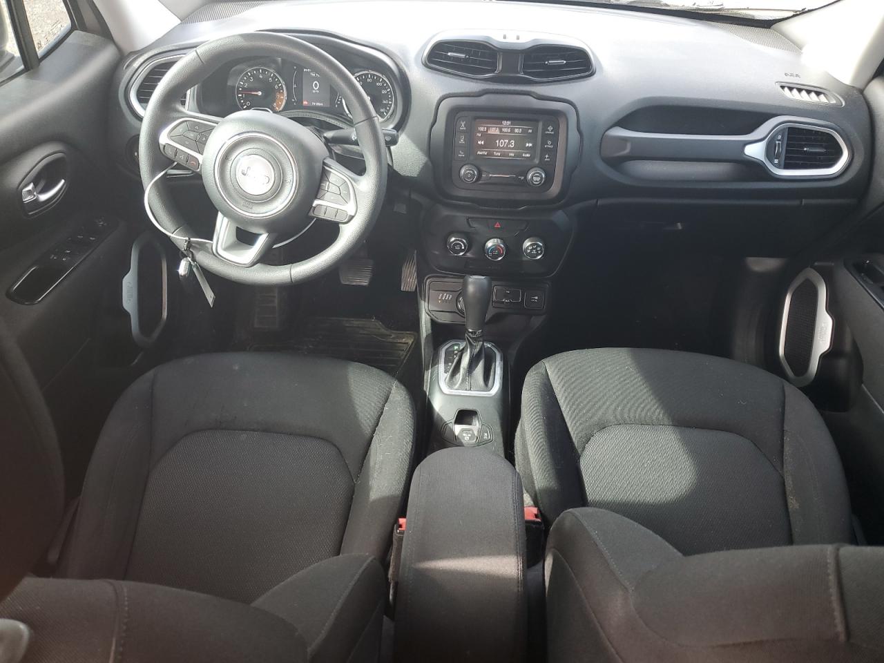 2018 Jeep Renegade - Image 8