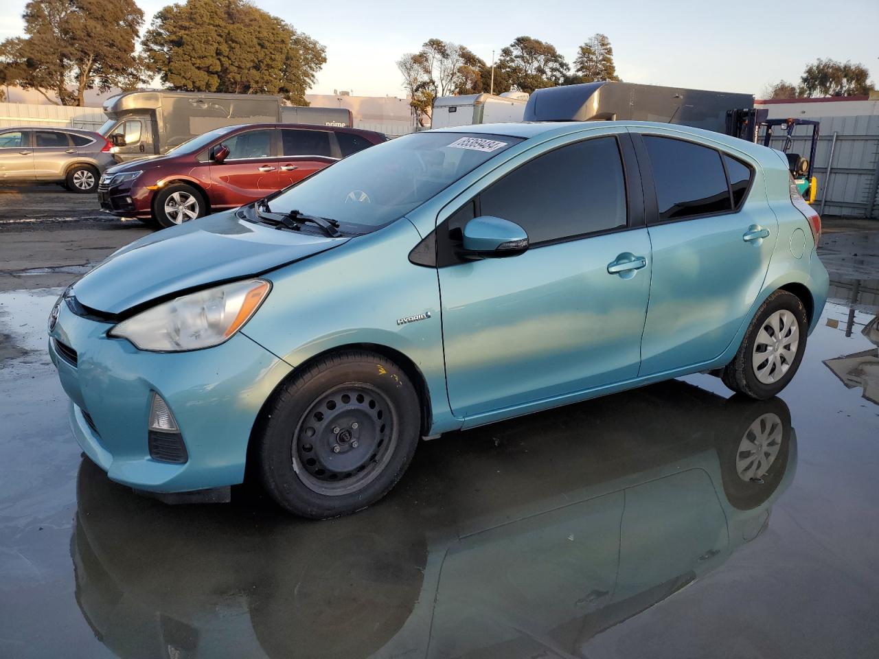 VIN JTDKDTB32D1045690 2013 TOYOTA PRIUS no.1