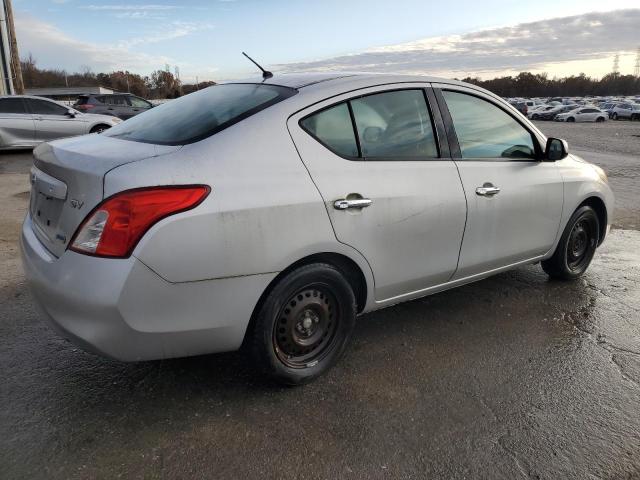  NISSAN VERSA 2012 Серебристый