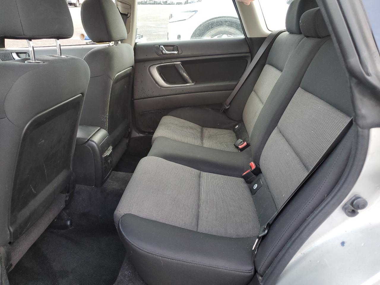2005 Subaru Legacy - Image 10