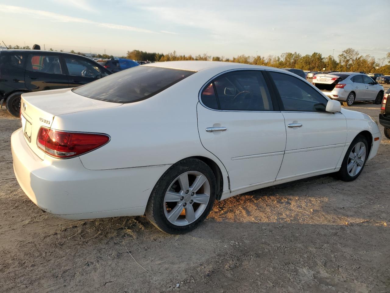 2005 Lexus ES - Image 3