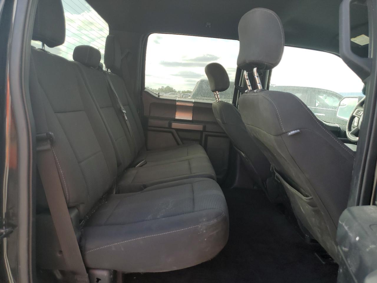 2015 Ford F-150 - Image 10
