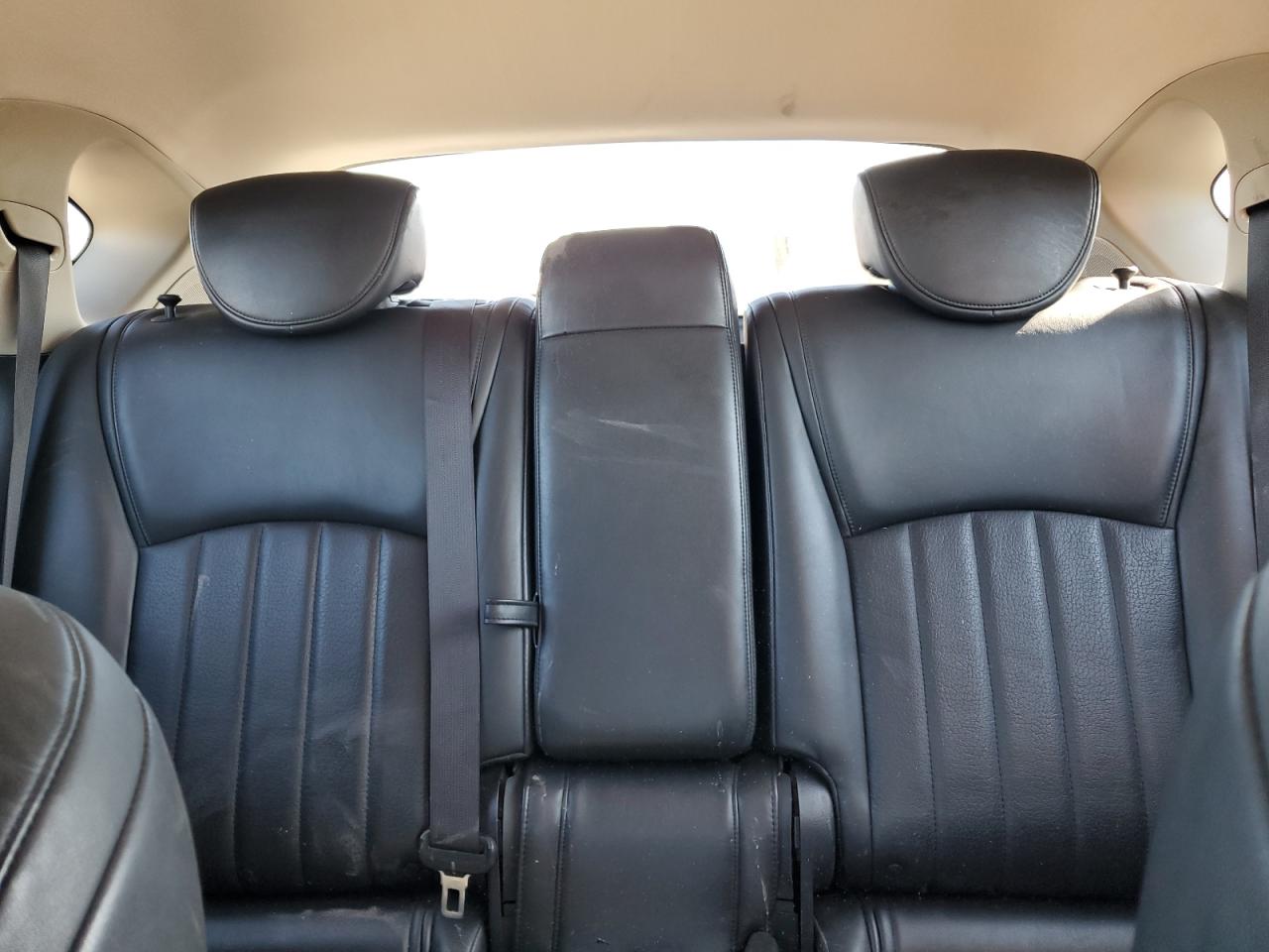 2017 Infiniti QX50 - Image 10