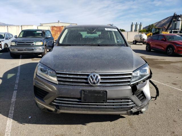 Паркетники VOLKSWAGEN TOUAREG 2016 Серый