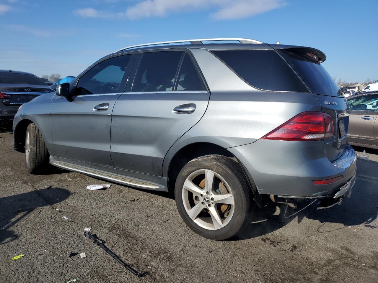 2017 Mercedes-Benz GLE - Image 2