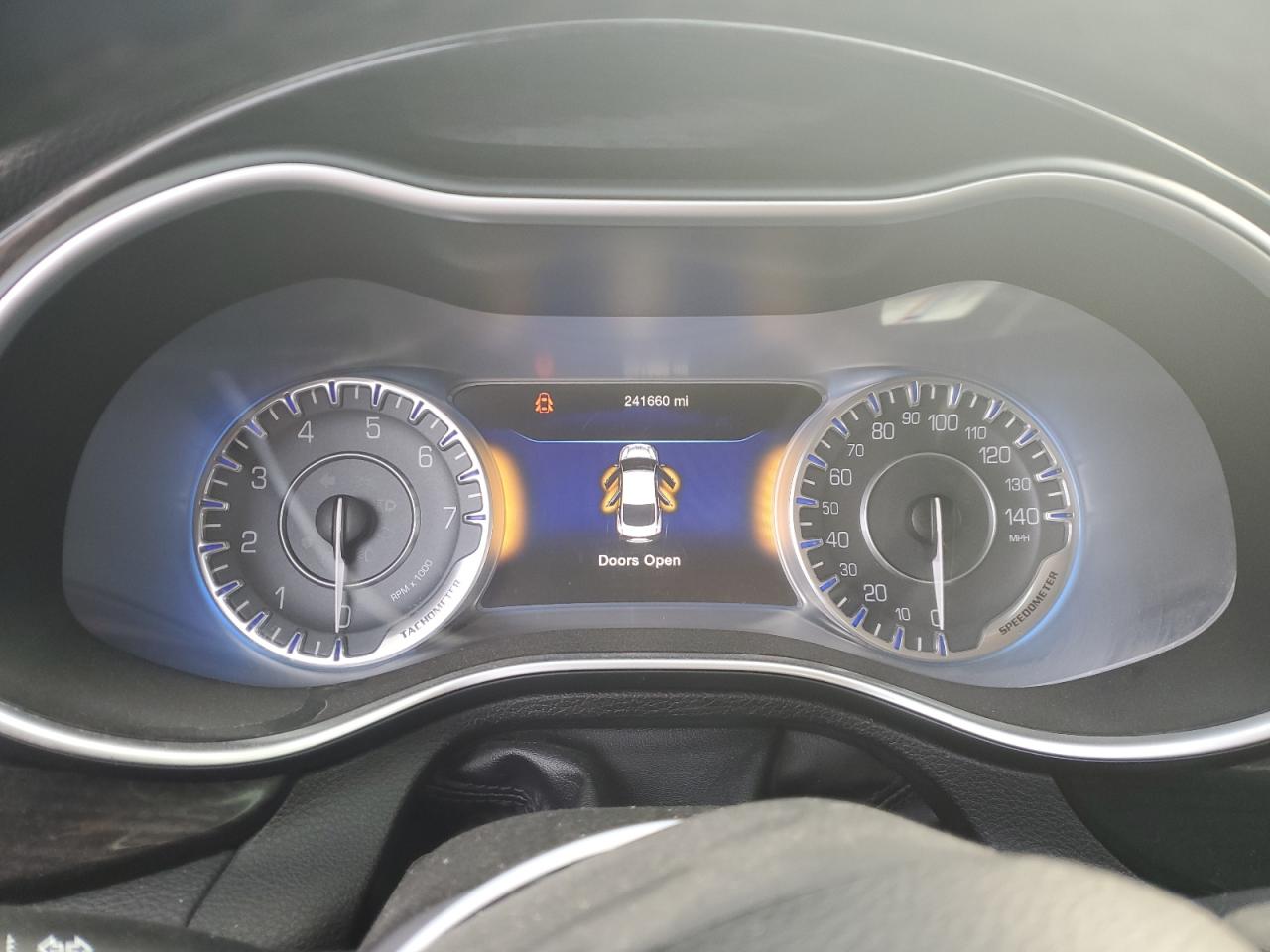 2015 Chrysler 200 C VIN: 1C3CCCEG7FN586272 Lot: 85313244