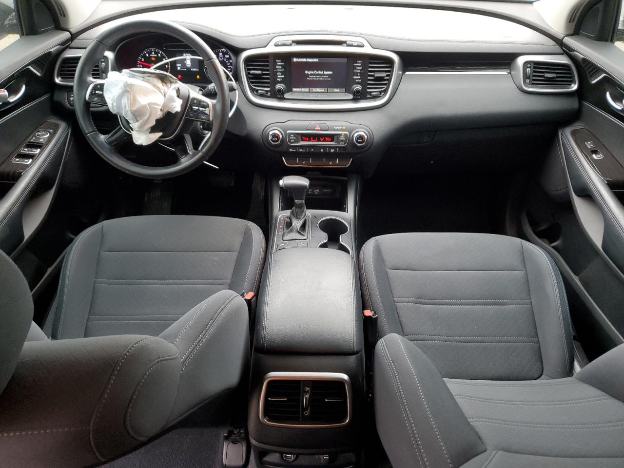 2019 Kia Sorento - Image 8