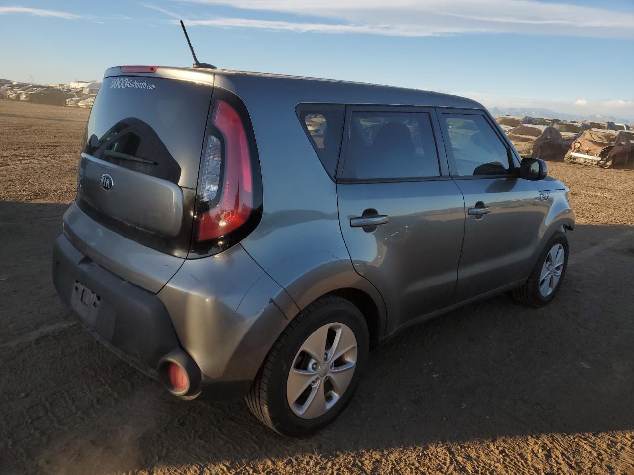 VIN KNDJN2A20G7243908 2016 KIA SOUL no.3