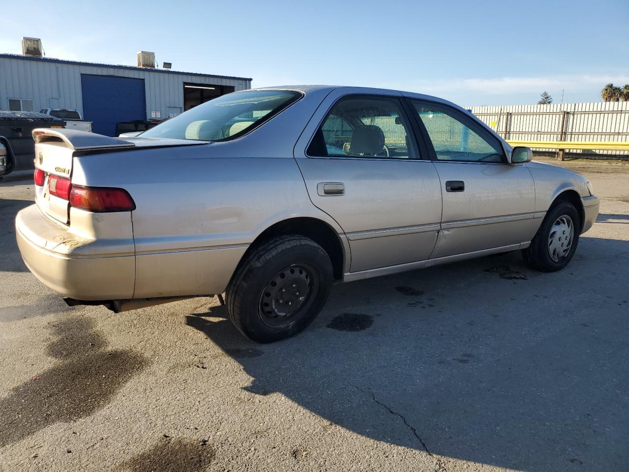 1997 Toyota Camry - Image 3