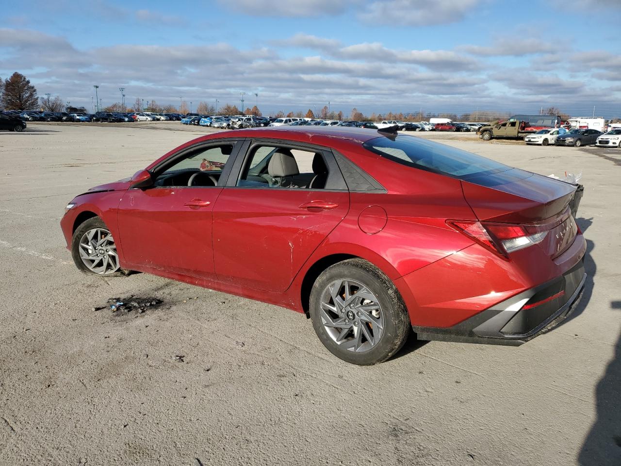 KMHLM4DG9RU751289 2024 HYUNDAI ELANTRA - Image 2