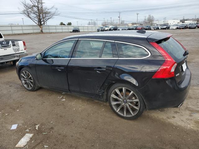  VOLVO V60 2015 Черный