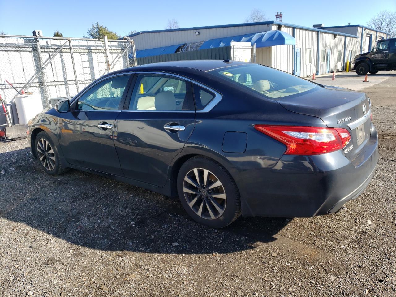 1N4AL3AP8GC136884 2016 NISSAN ALTIMA - Image 2