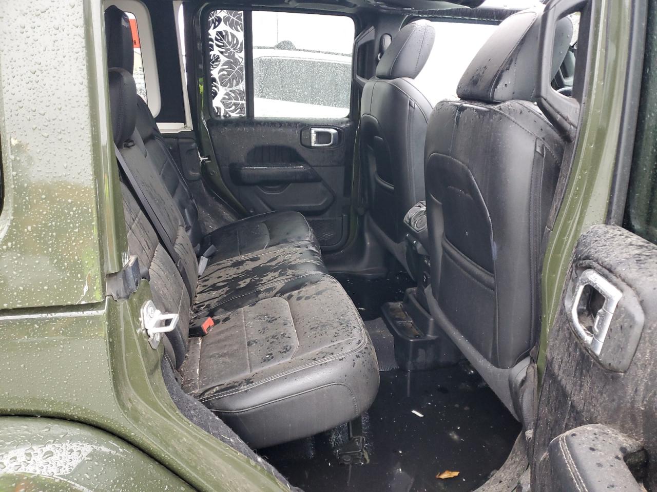 2021 Jeep Wrangler - Image 11