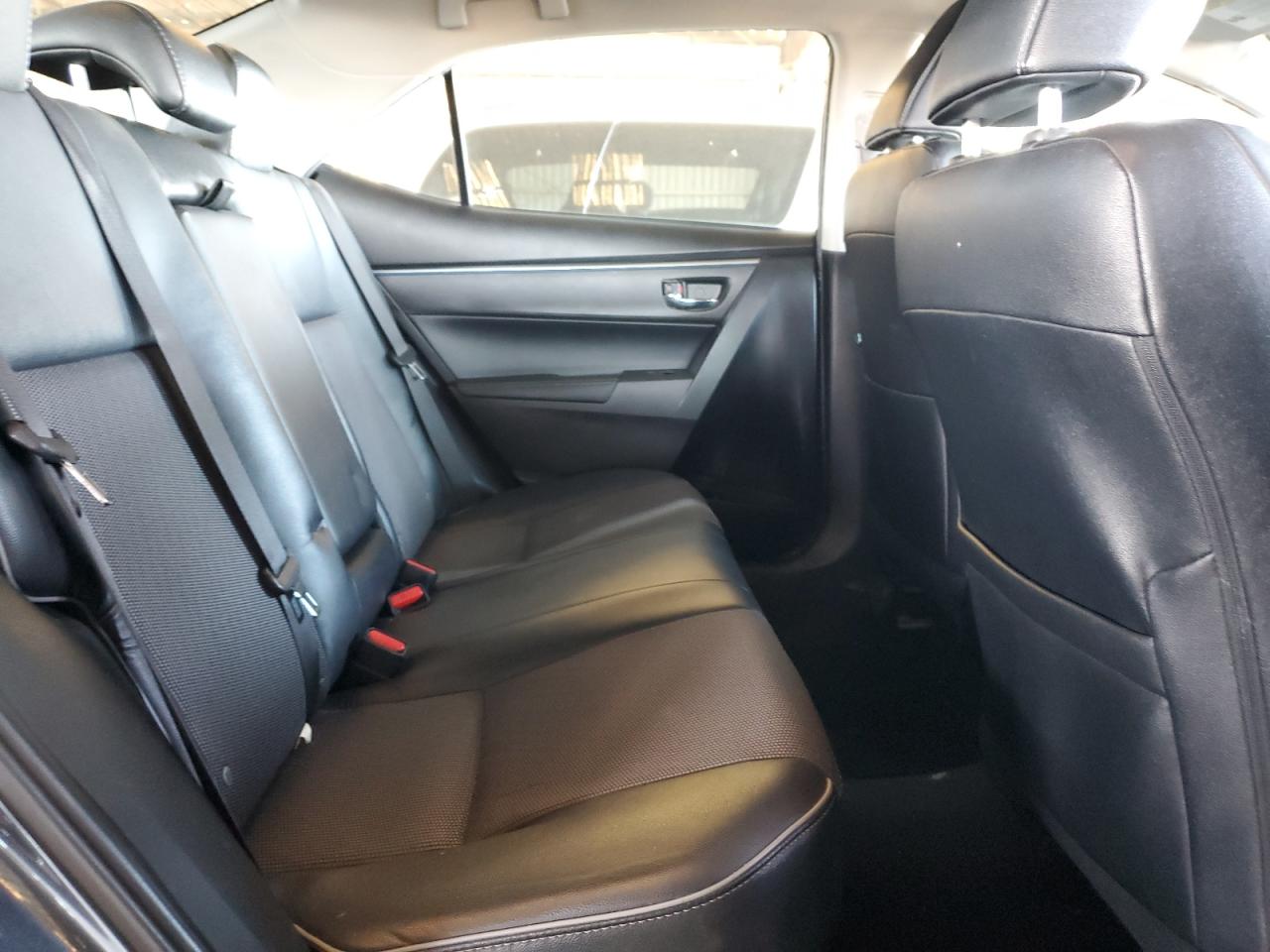 2015 Toyota Corolla - Image 10
