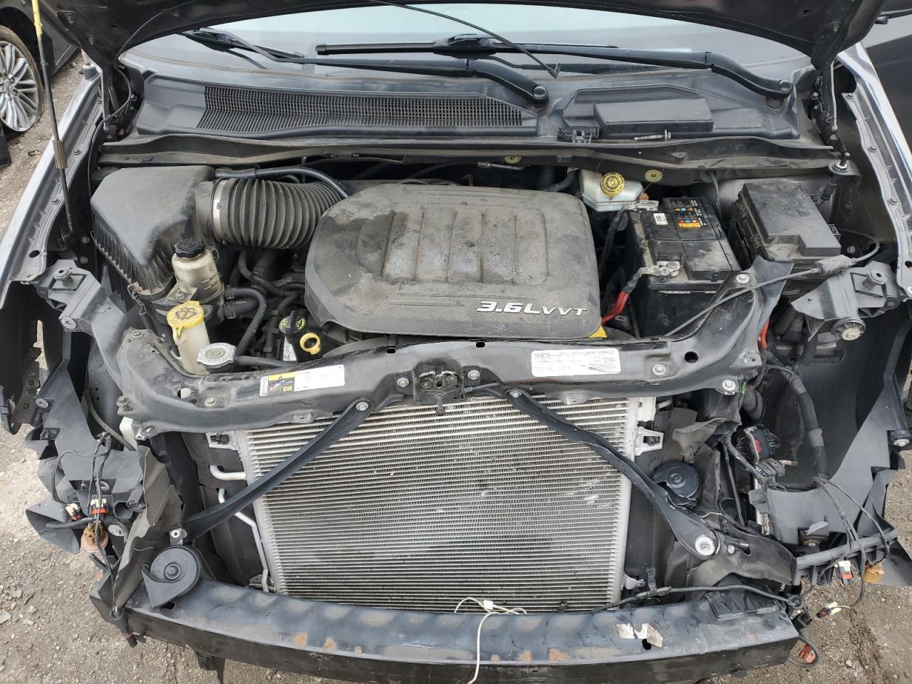2018 Dodge Caravan - Image 12