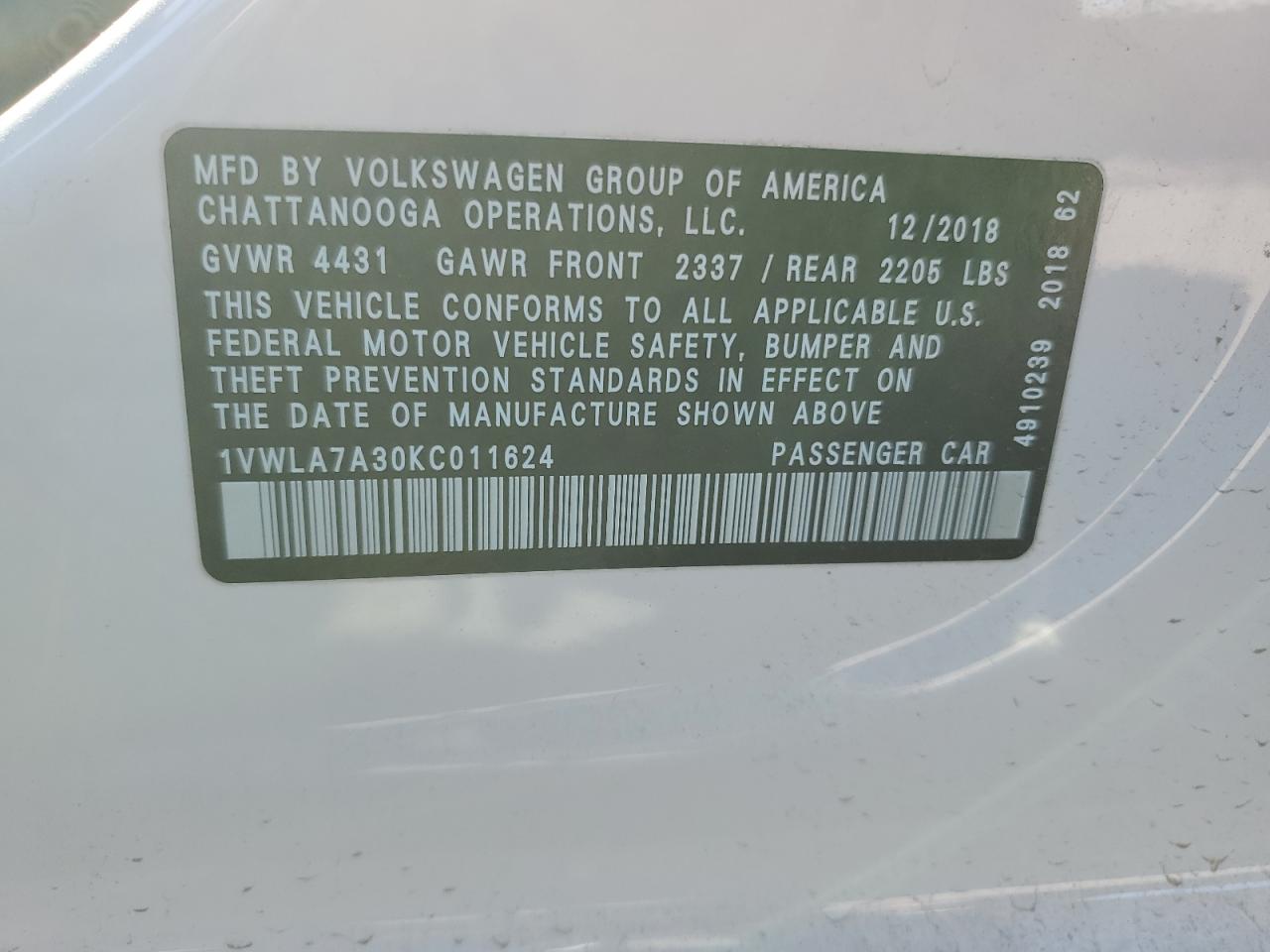 2019 Volkswagen Passat - Image 12