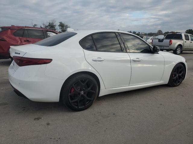  ALFA ROMEO GIULIA 2019 Білий