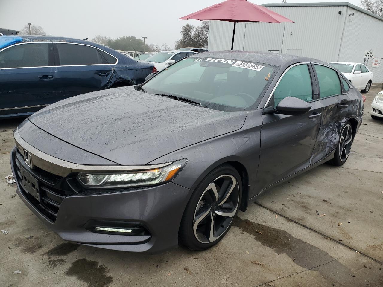 VIN 1HGCV1F32JA249631 2018 HONDA ACCORD no.1