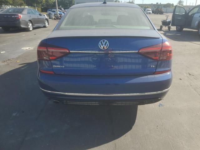  VOLKSWAGEN PASSAT 2017 Blue