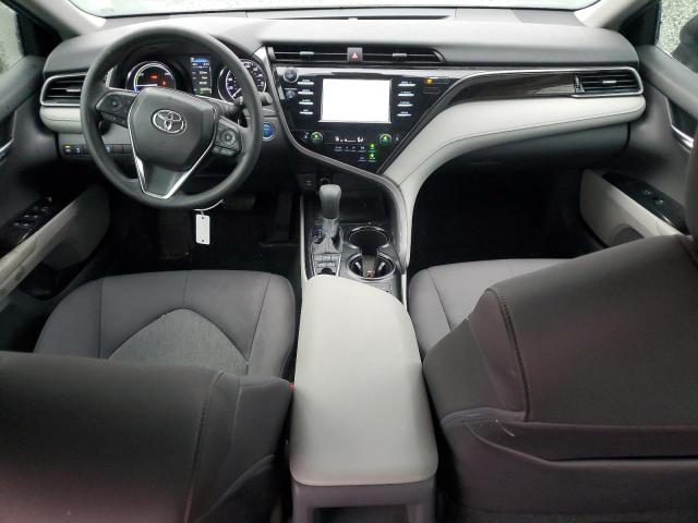  TOYOTA CAMRY 2019 Srebrny