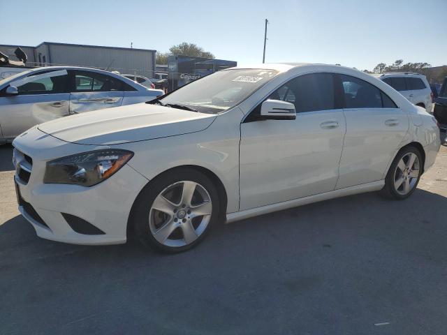 Sedans MERCEDES-BENZ CLA-CLASS 2016 White