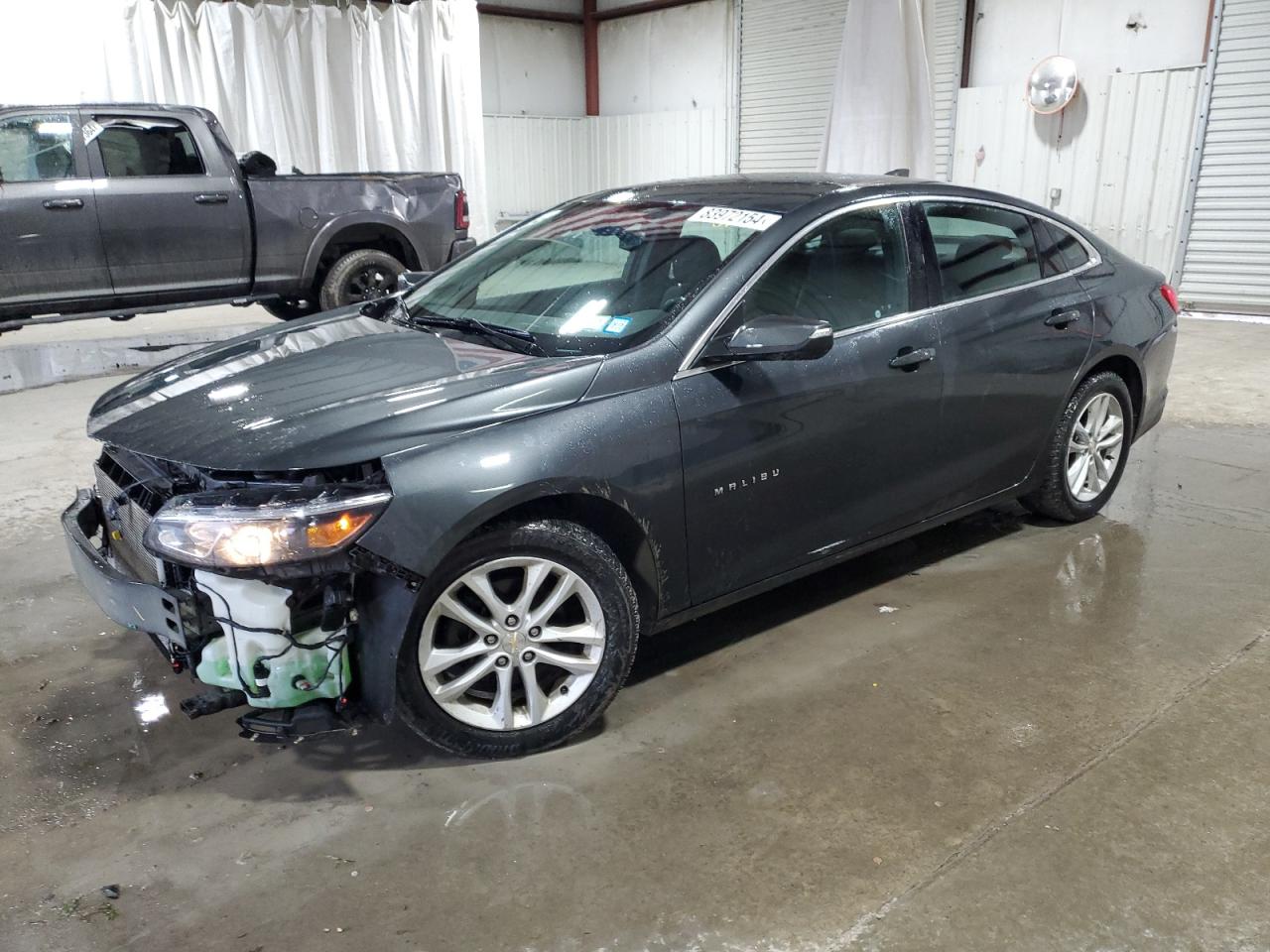 VIN 1G1ZD5ST6JF240676 2018 CHEVROLET MALIBU no.1