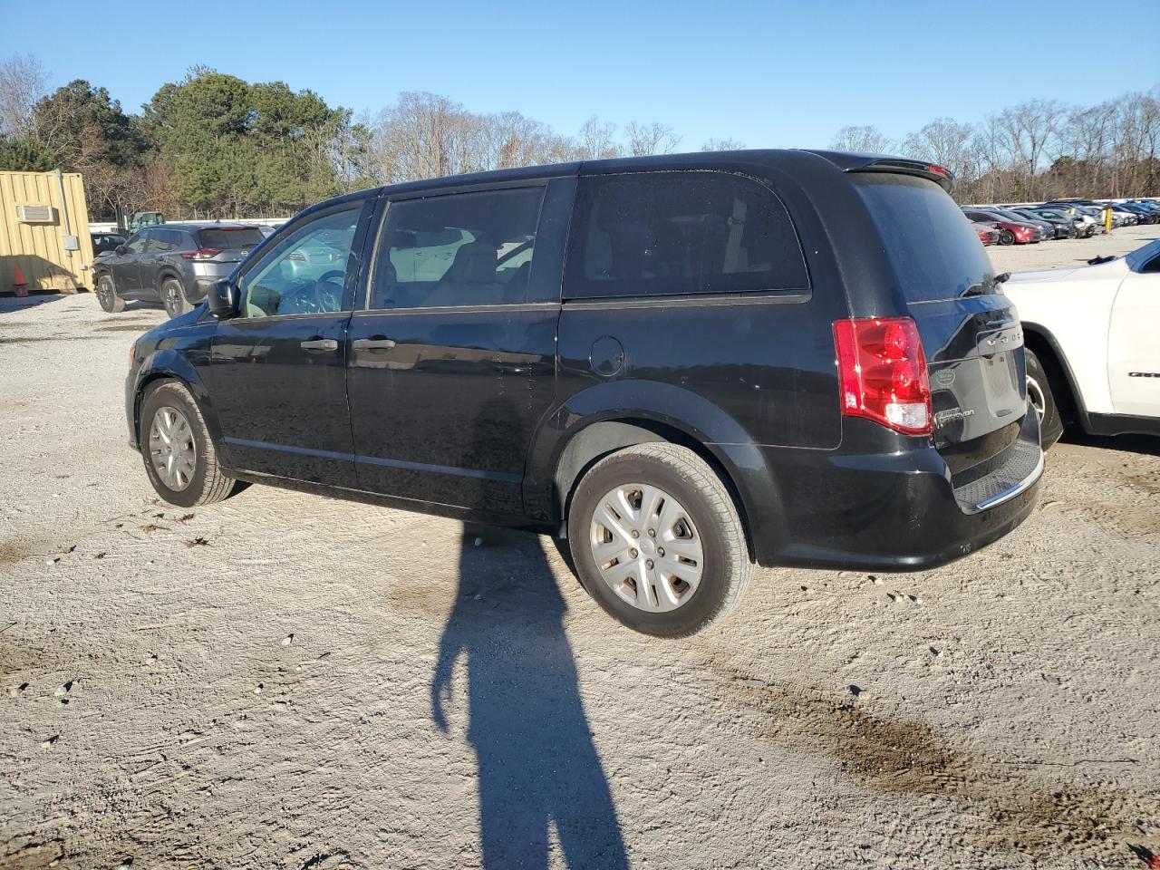 VIN 2C4RDGBG0KR641608 2019 DODGE CARAVAN no.2