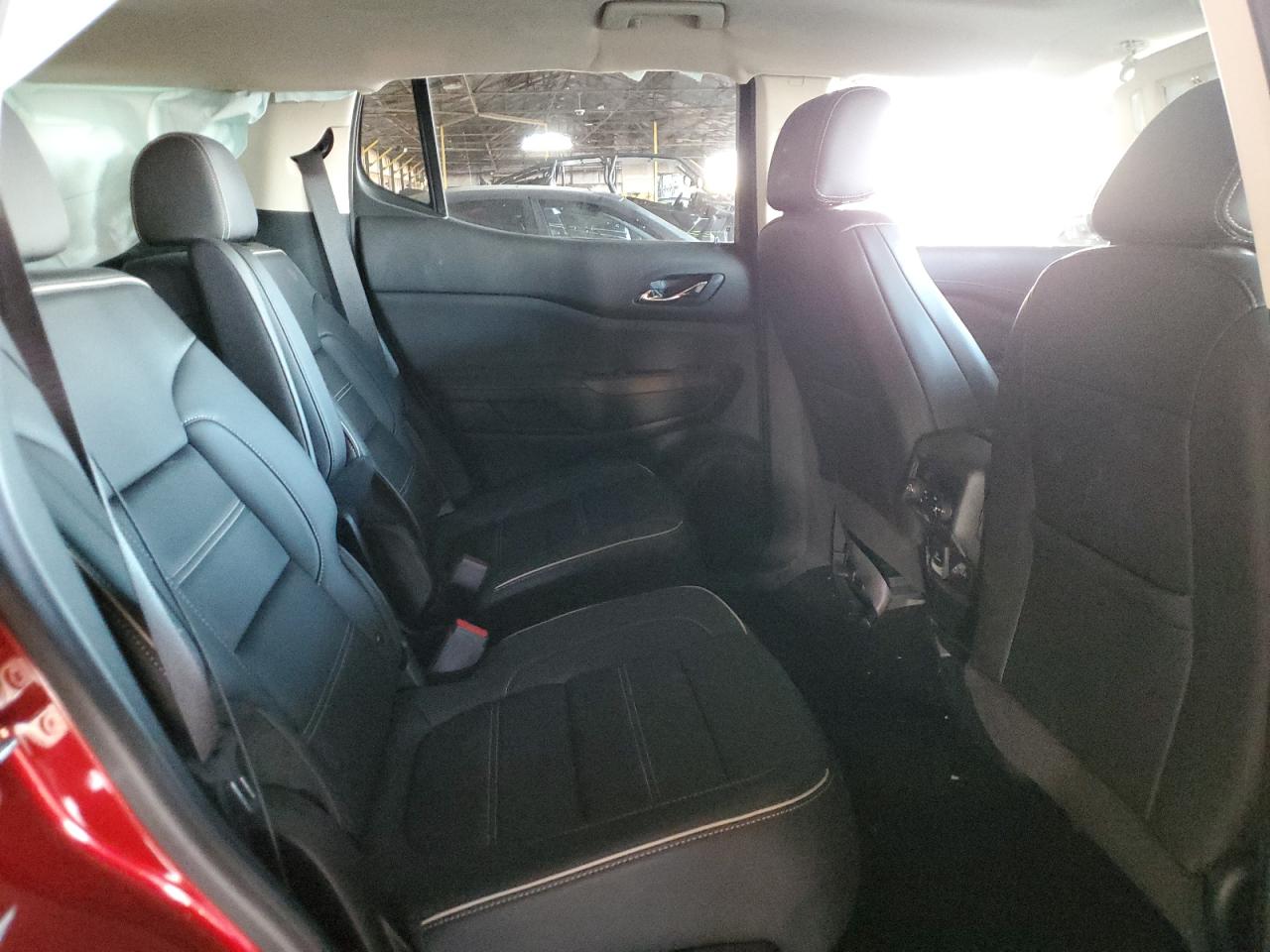 2021 GMC Acadia - Image 11