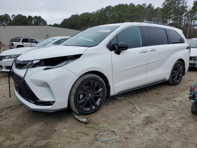 2023 Toyota Sienna Xse