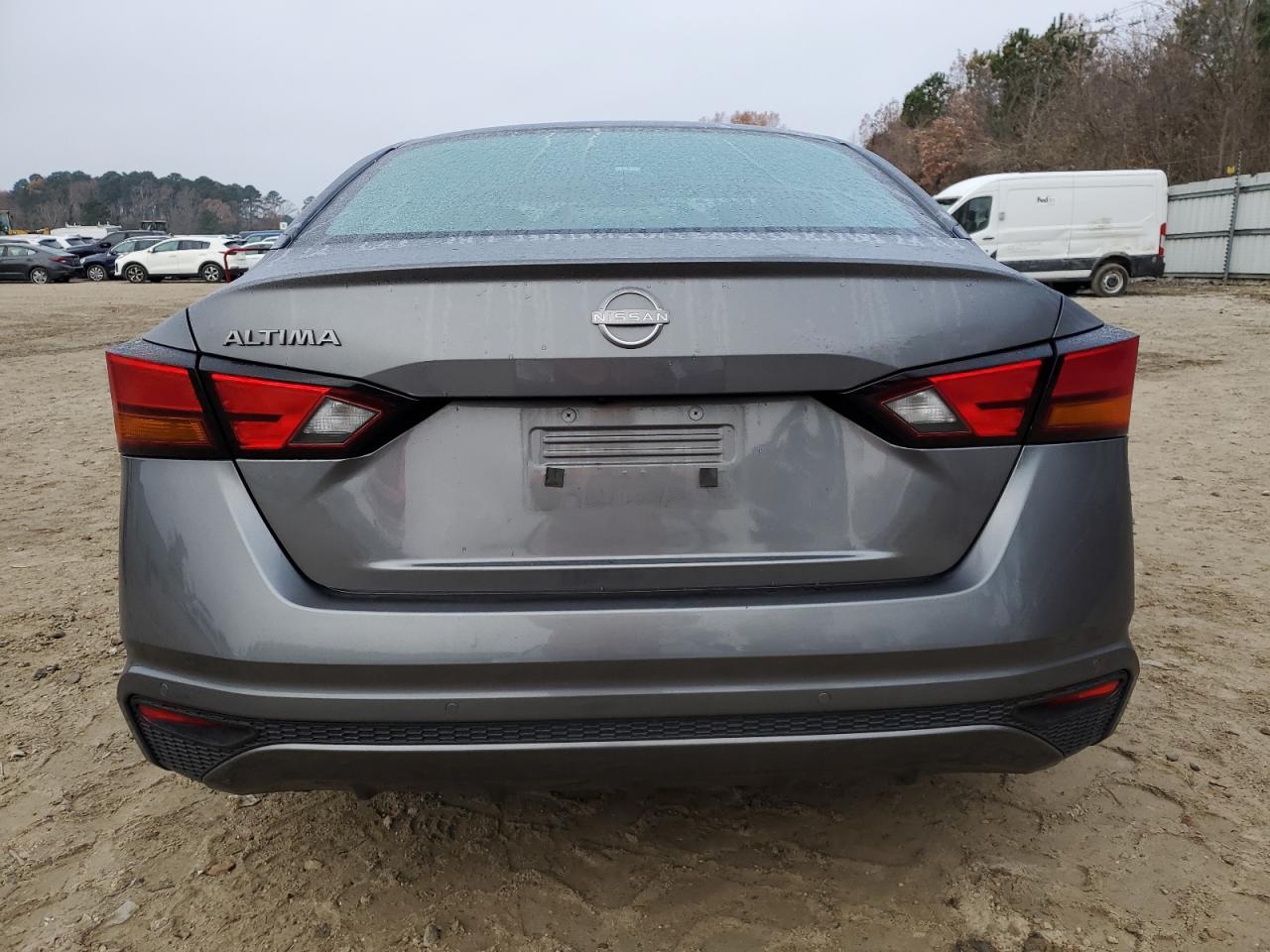 2024 Nissan Altima - Image 6