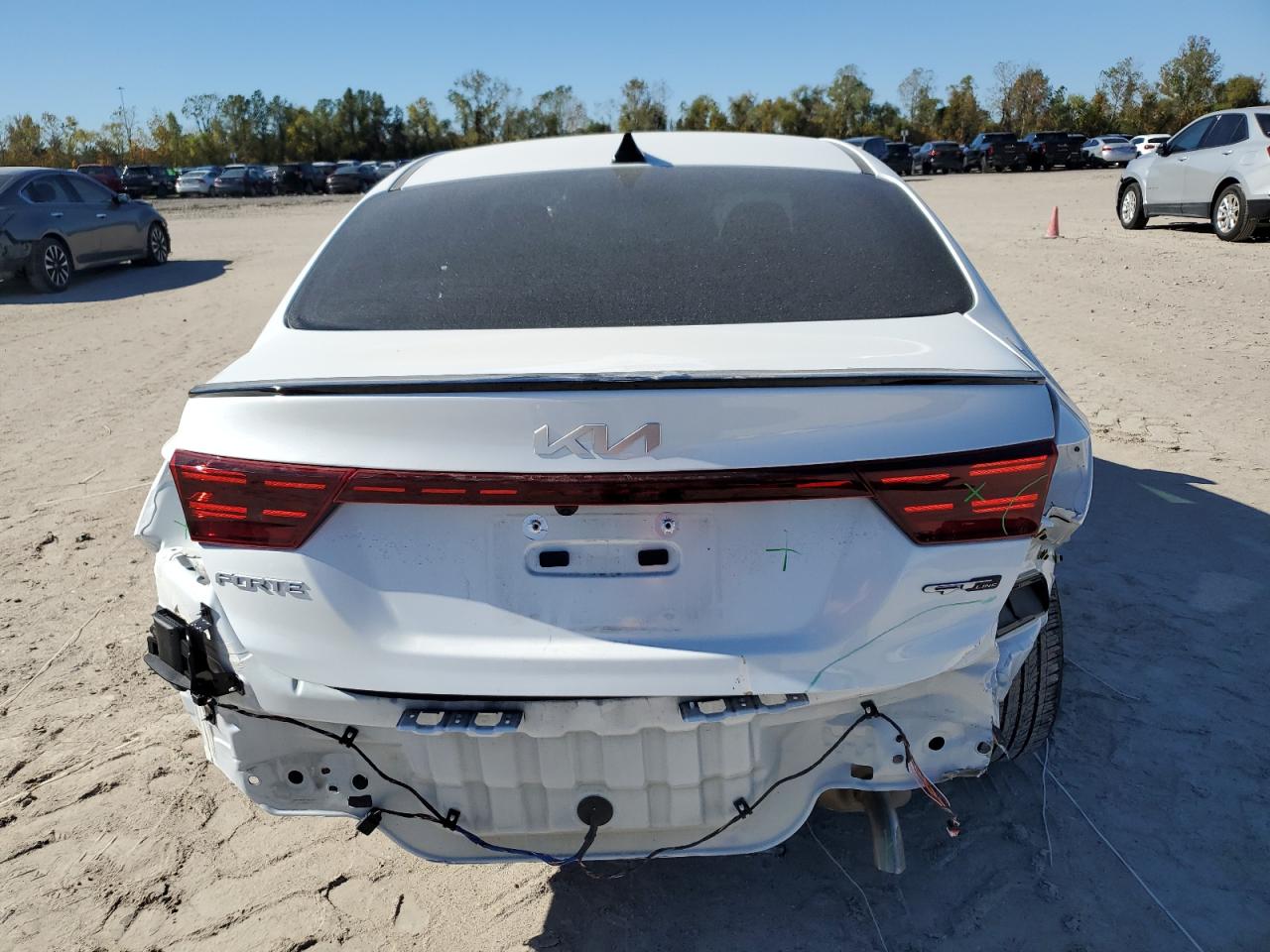 2024 Kia Forte - Image 6